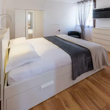 Guestfriendly Q05 - Rooftop * Βενετία